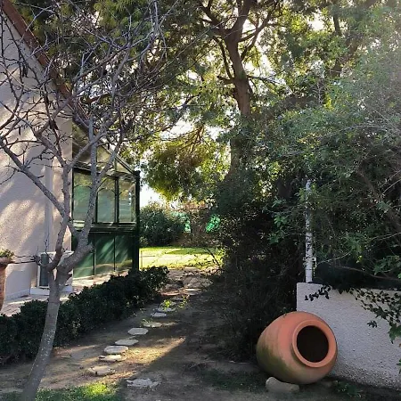 Holiday home Magnifique Maison Piscine Et 5mins Des Plages