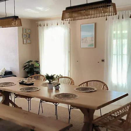 Magnifique Maison Piscine Et 5mins Des Plages Holiday home *